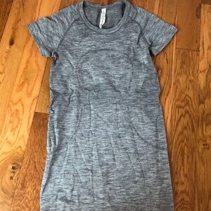 LULULEMON Brand New Women’s Swiftly Tech Short Sleeve
